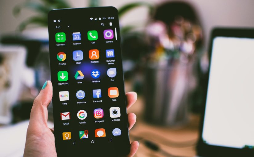 cracked screen repair in Cape Town